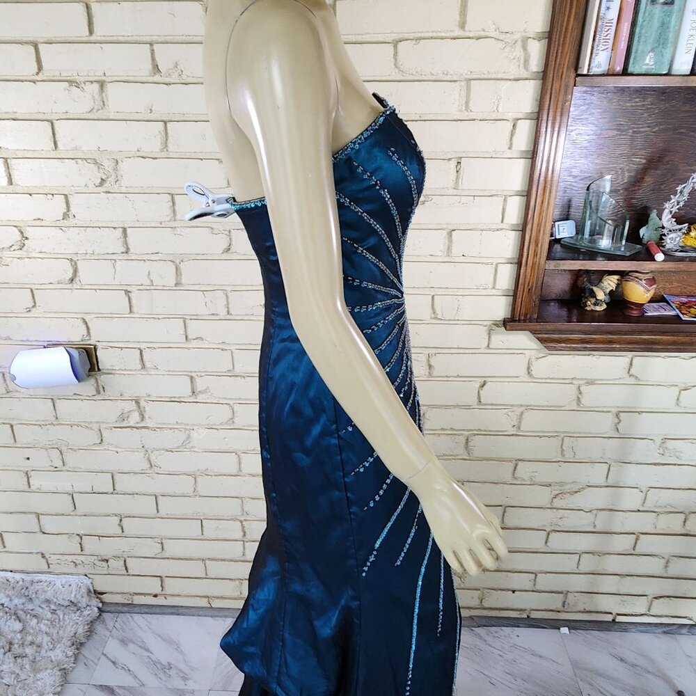 Xtreme Womens Formal Dress Strapless Mermaid Style Size 4 - Picture 4 of 8